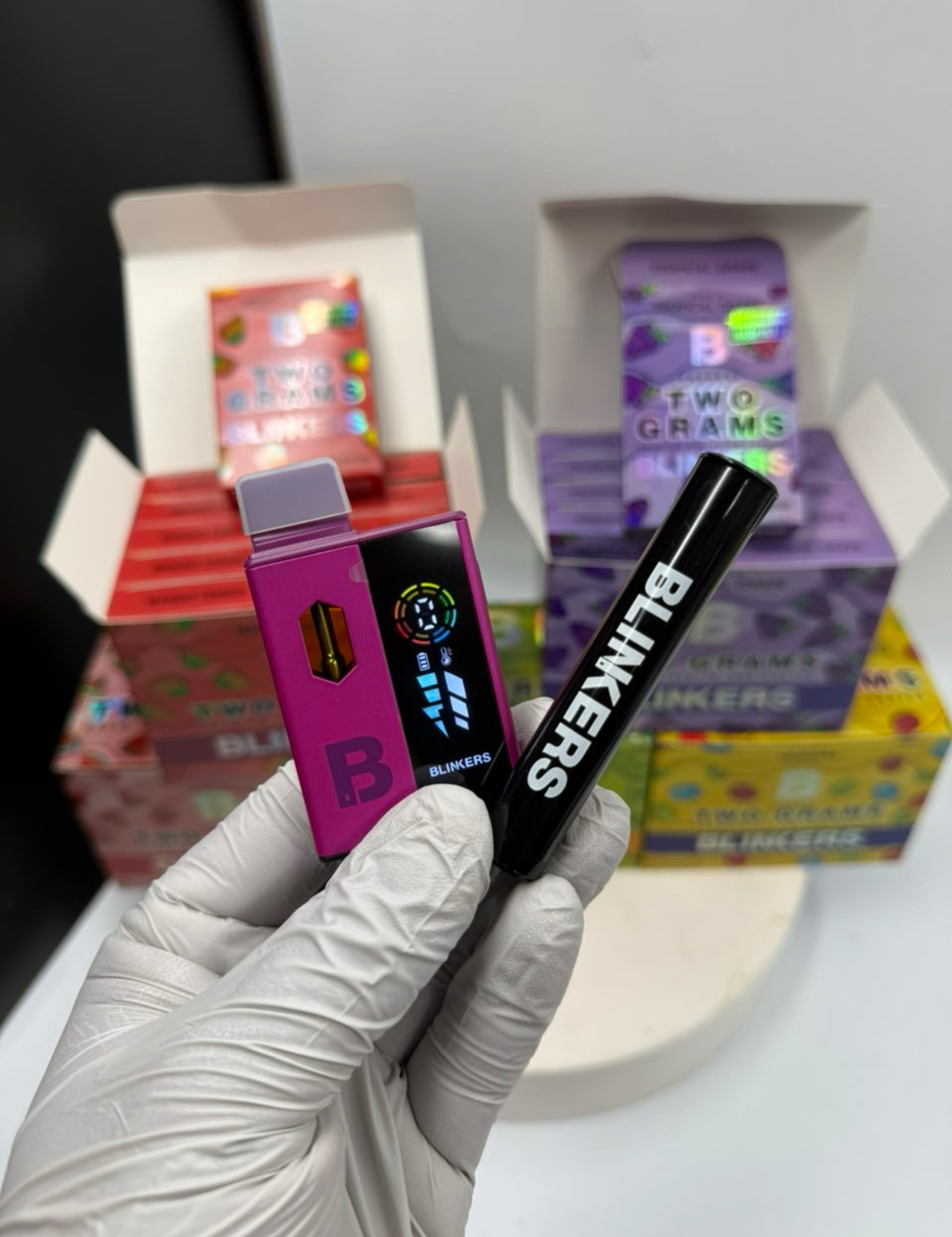 BLINKERS 2G Disposable + Hash Hole (Bonus Item)